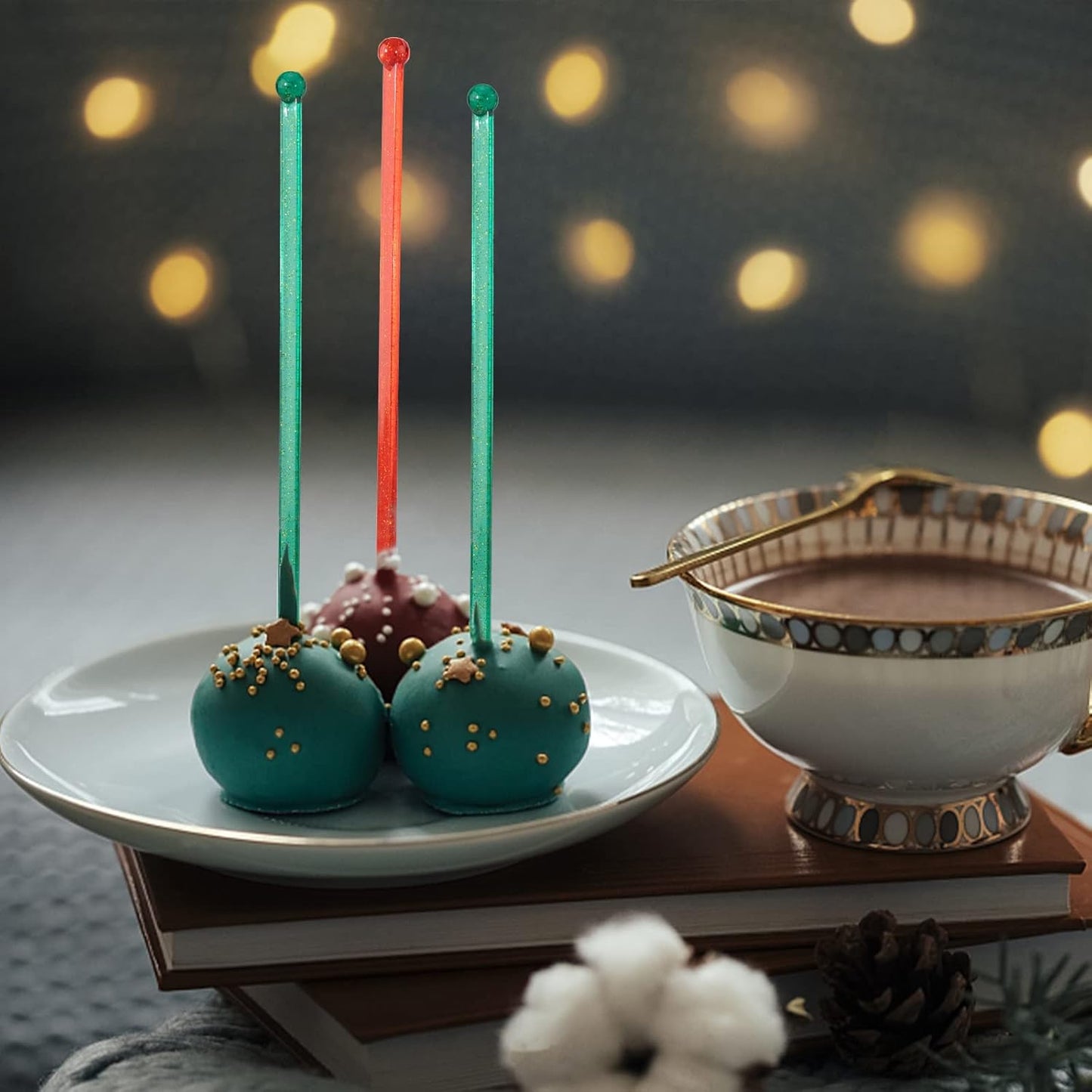 100-PCS Christmas Green and Red Glitter Plastic Swizzle Sticks, Crystal Cake Pops, Cocktail Coffee Drink Stirrers, Stir Sticks, 7.24 Inch