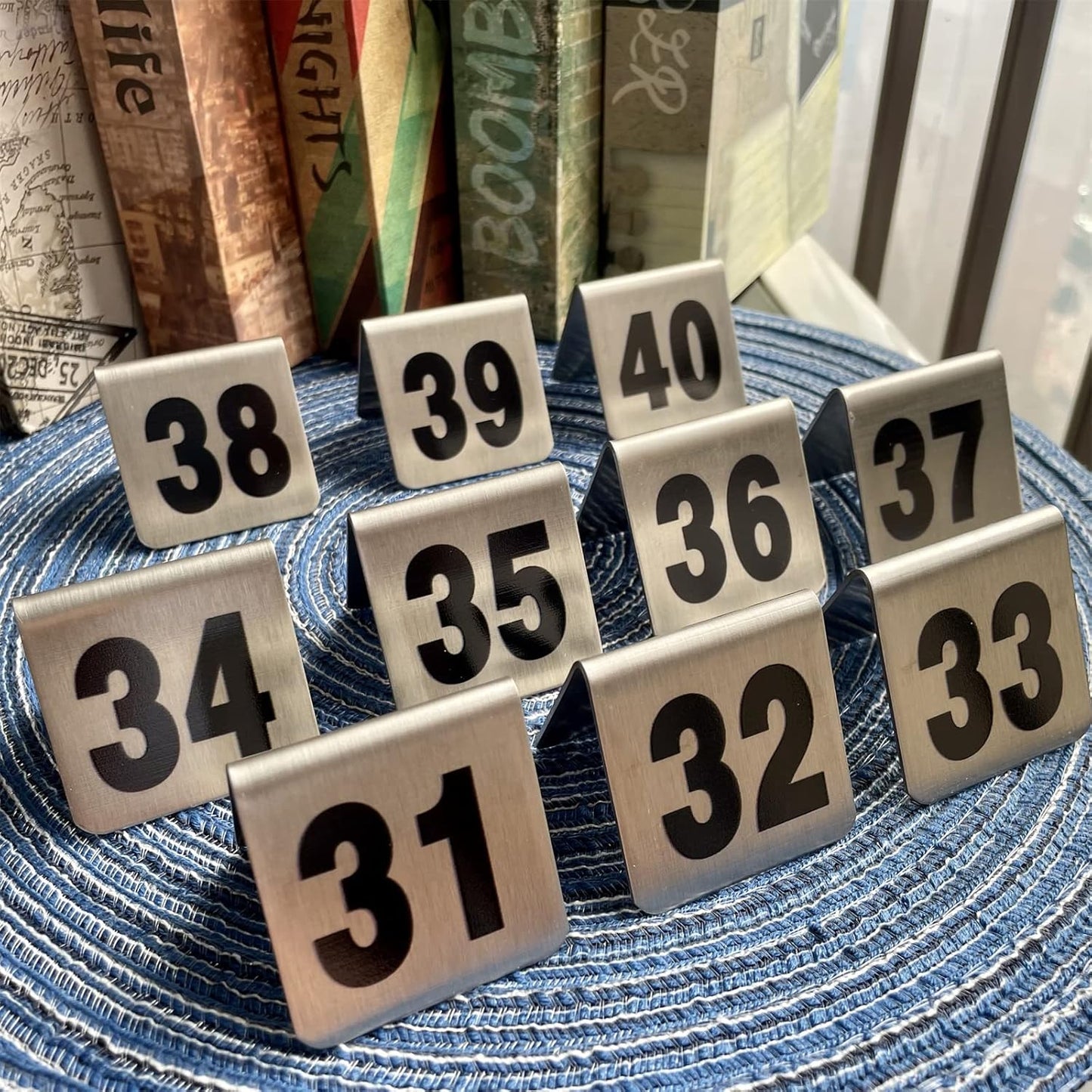 10 Pcs Metal Place Cards Stackable Tent Style Table Numbers，Place Card Holders for Celebration Wedding Party Restaurants Cafes Bars Gatherings meeting Room Board Game Serial (Small 31-40, Black)