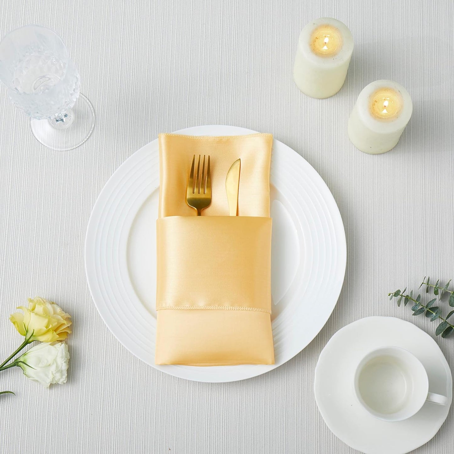 100 Pack Square Satin Dinner Napkins, 20x20 Inches Silky Soft Smooth Table Cloth Napkins for Restaurant Weddings Banquet Party Decoration, Gold