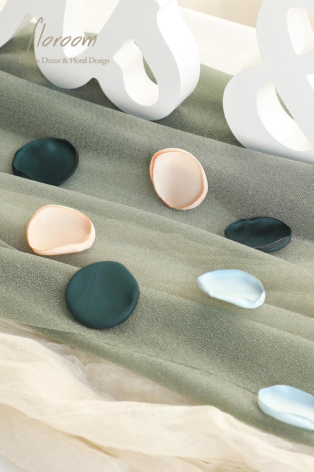 Floroom 300pcs Rose Petals Emerald Green Champagne Faux Silk Flower Petals for Wedding Flower Girl Basket Aisle Scatter Dinner Table Centerpieces Party Confetti Bridal Shower Romantic Night Decoration